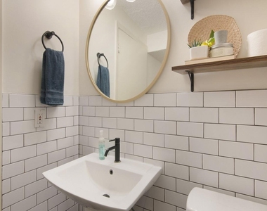 11681 Village Place Drive - Photo Thumbnail 18