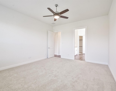 10818 Carolina Willow Ct - Photo Thumbnail 16