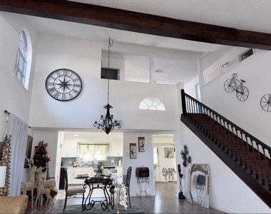 4926 Temple Bell Drive - Photo Thumbnail 8