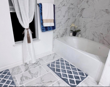 4926 Temple Bell Drive - Photo Thumbnail 15