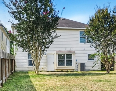 5010 Deerpath Drive - Photo Thumbnail 16