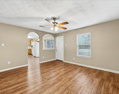 5010 Deerpath Drive - Photo Thumbnail 3