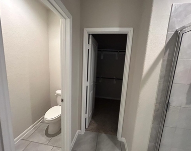 3207 Sumac Drive - Photo Thumbnail 20