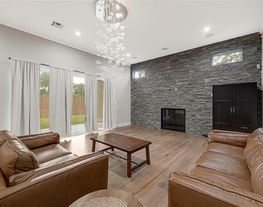 11218 Gallant Ridge - Photo Thumbnail 2