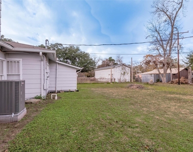 200 W Caroline Street - Photo Thumbnail 30