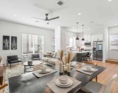 1307 Oak Tree Forest Court - Photo Thumbnail 3