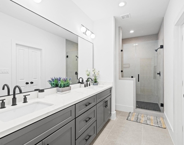 1307 Oak Tree Forest Court - Photo Thumbnail 20