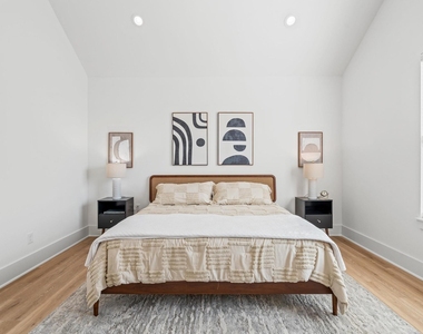 1307 Oak Tree Forest Court - Photo Thumbnail 23
