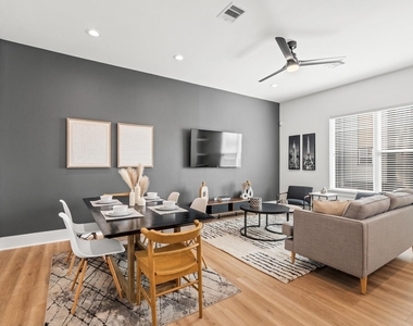 1307 Oak Tree Forest Court - Photo Thumbnail 12