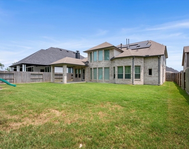 1911 Golden Leaf Drive - Photo Thumbnail 24