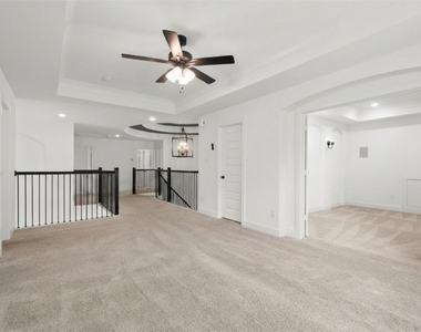 1911 Golden Leaf Drive - Photo Thumbnail 34