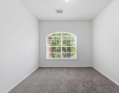 16023 Powder Springs Lane - Photo Thumbnail 38