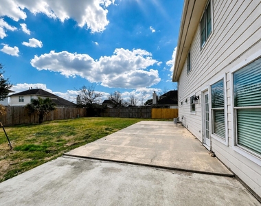 5118 Littleneviss Drive - Photo Thumbnail 13