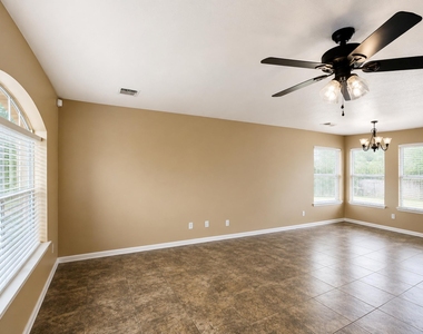 5118 Littleneviss Drive - Photo Thumbnail 5