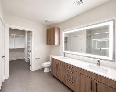 3120 Smith Street - Photo Thumbnail 6