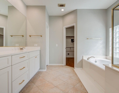 11606 Canyon Mills Drive - Photo Thumbnail 13