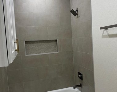 8318 Brandon Street - Photo Thumbnail 18