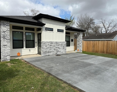 8318 Brandon Street - Photo Thumbnail 1