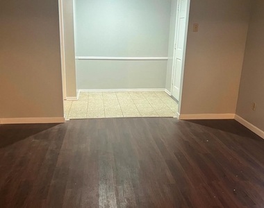 6742 Indian Lake Drive - Photo Thumbnail 16