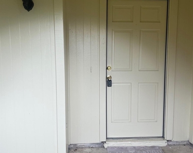 6742 Indian Lake Drive - Photo Thumbnail 24