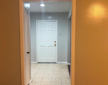 6742 Indian Lake Drive - Photo Thumbnail 23