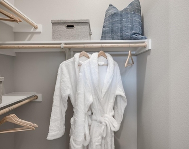 10503 Peek Road - Photo Thumbnail 5