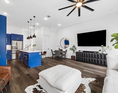 5318 Wunder Lane - Photo Thumbnail 8
