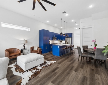 5318 Wunder Lane - Photo Thumbnail 7