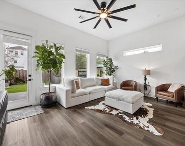 5318 Wunder Lane - Photo Thumbnail 6