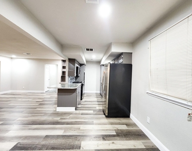 9750 Hillis Street - Photo Thumbnail 7