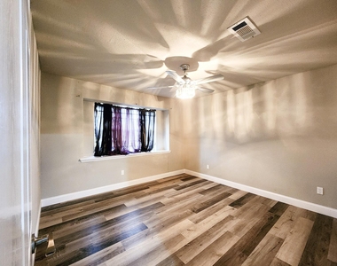 9750 Hillis Street - Photo Thumbnail 31