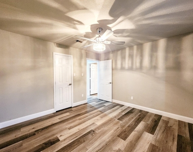 9750 Hillis Street - Photo Thumbnail 32