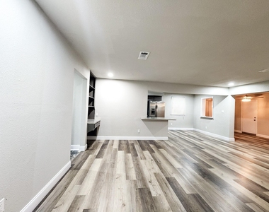 9750 Hillis Street - Photo Thumbnail 15