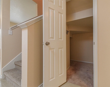 29704 Sullivan Oaks Drive - Photo Thumbnail 10