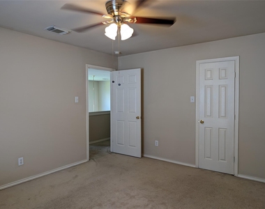 6207 Barkermist Lane - Photo Thumbnail 23