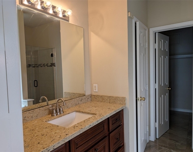 6207 Barkermist Lane - Photo Thumbnail 18