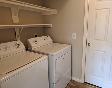 6207 Barkermist Lane - Photo Thumbnail 21