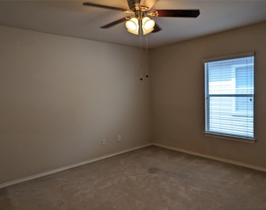 6207 Barkermist Lane - Photo Thumbnail 22
