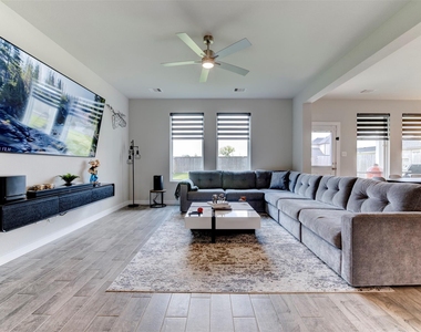 3735 Rush Plains Court - Photo Thumbnail 3