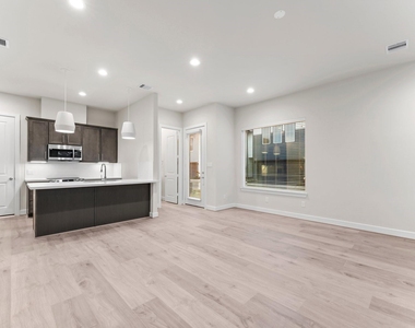 5905 Haring Lane - Photo Thumbnail 7