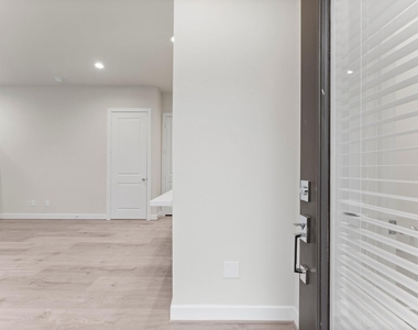 5905 Haring Lane - Photo Thumbnail 4