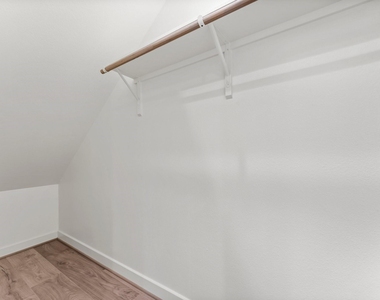 5905 Haring Lane - Photo Thumbnail 10