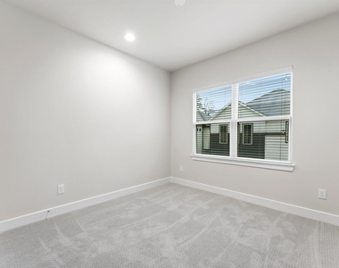5905 Haring Lane - Photo Thumbnail 27