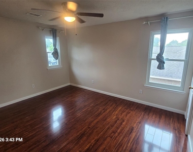 7239 Foxbrook Drive - Photo Thumbnail 19