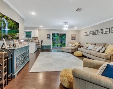 5610 Duxbury Street - Photo Thumbnail 4