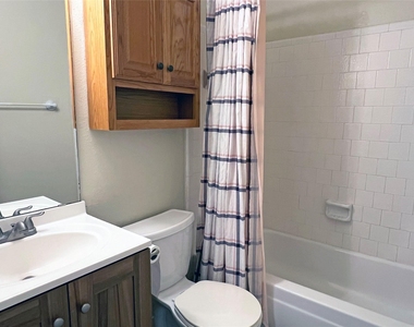 2910 Grants Lake Boulevard - Photo Thumbnail 14