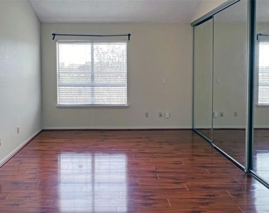 2910 Grants Lake Boulevard - Photo Thumbnail 11
