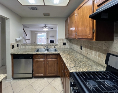 2910 Grants Lake Boulevard - Photo Thumbnail 3