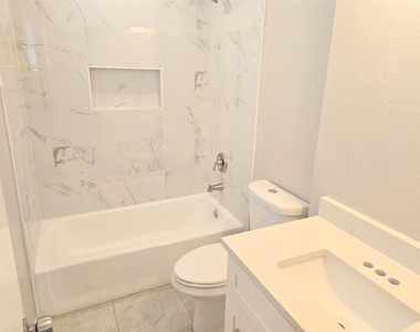 5404 Hazel Street - Photo Thumbnail 9