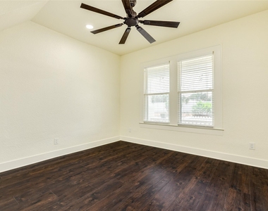 3730 Avenue T - Photo Thumbnail 12